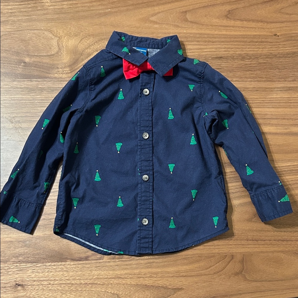 Old Navy Holiday Christmas Tree Button Down Shirt With Red Bow Size 2T